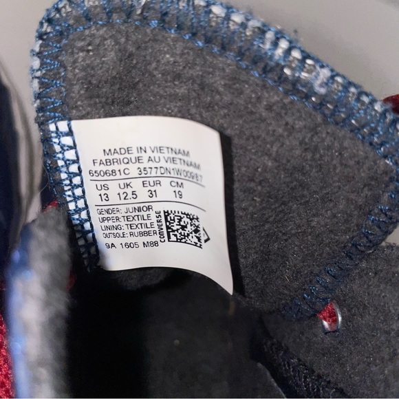 Converse Youth Size 13 Chuck Taylor All Star High Top Navy Blue Quilted Zipper - Picture 8 of 9